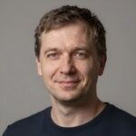 Уверенный эксперт Raja Zeus, подтверждающий объективность методологии рейтинга прогрессивных джекпот-слотов